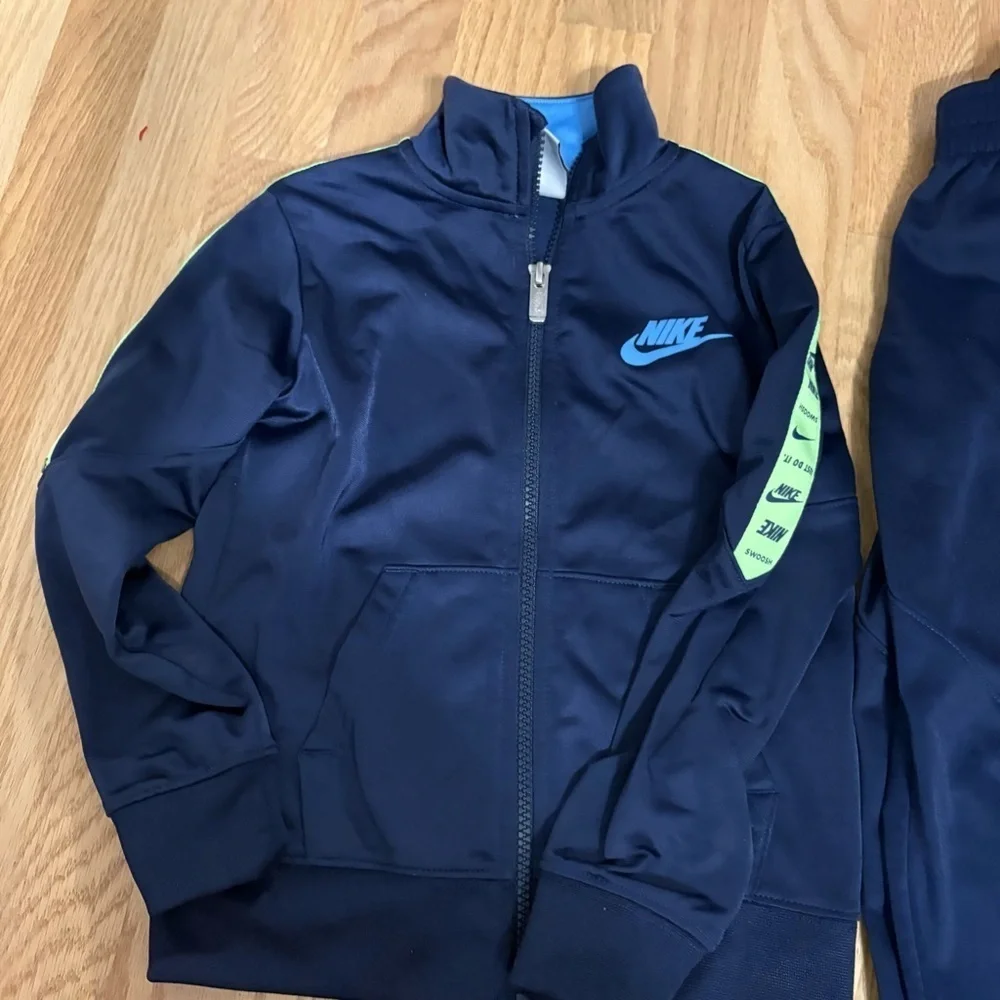 Nike Navy Blue Neon Green Tracksuit Futura Tricot Sz 4 Sweatshirt Jacket Pants - Picture 3 of 7